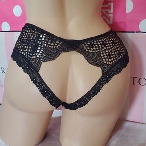 40% OFF 4+ BUNDLES  CLOSET CLOSING!